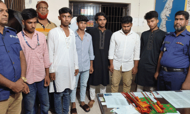 বেতাগীতে ঝটিকা মিছিলের প্রস্তুতিকালে ছাত্রলীগের ৬ কর্মী আটক