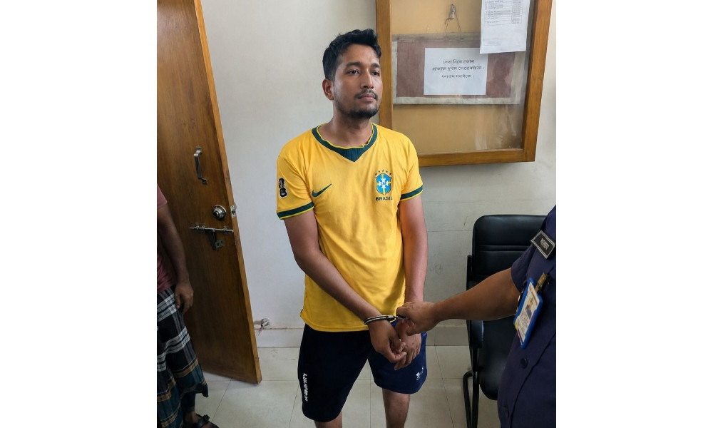 ব্রাহ্মণবাড়িয়ায় স্টেশনে হামলা, ব্রাজিল সমর্থক আটক