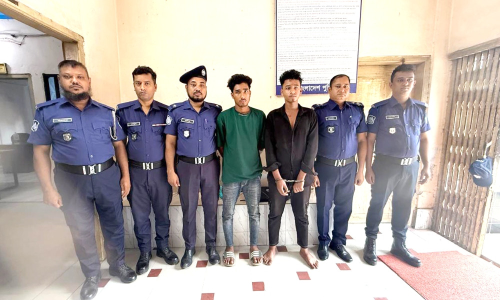 কুমিল্লায় অটোরিকশার লোভে চালককে হত্যা, গ্রেপ্তার ২