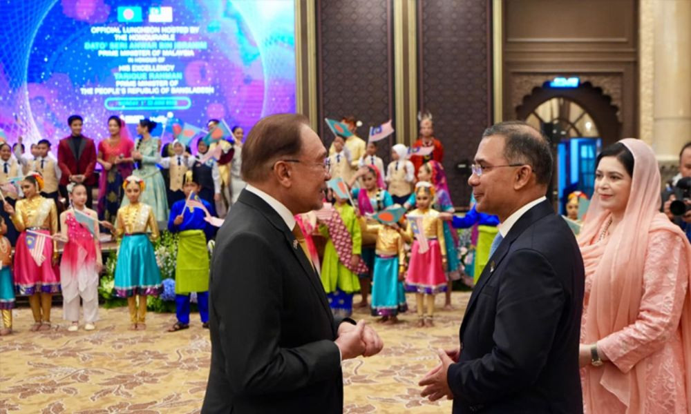 মালয়েশিয়ার প্রধানমন্ত্রীর দেওয়া মধ্যাহ্নভোজে অংশ নিয়েছেন তারেক রহমান