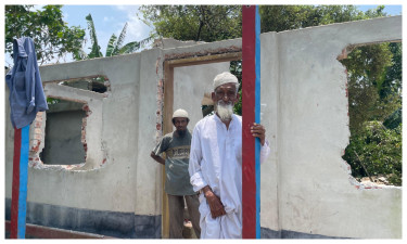 শেষ বয়সে নিজের ঘরে মরতে পারবো কিনা জানি না—ভাঙনে বৃদ্ধের হাহাকার