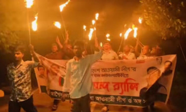 বরিশালে কার্যক্রম নিষিদ্ধ আওয়ামী লীগের মশাল মিছিল