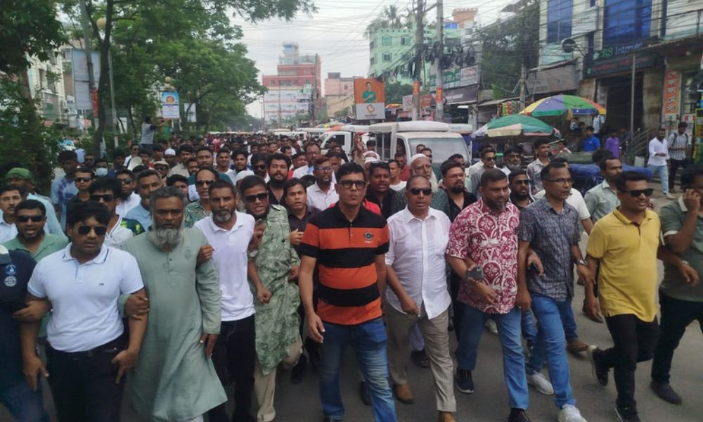নিষিদ্ধ সংগঠনের অপতৎপরতা প্রতিহতে নারায়ণগঞ্জে বিএনপির বিক্ষোভ