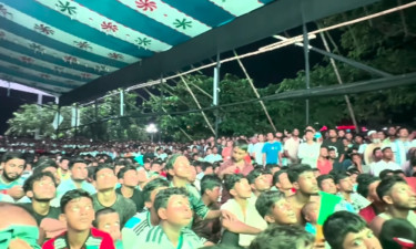 ফুটবল উন্মাদনায় খুলনার আর্জেন্টাইন সমর্থকরা