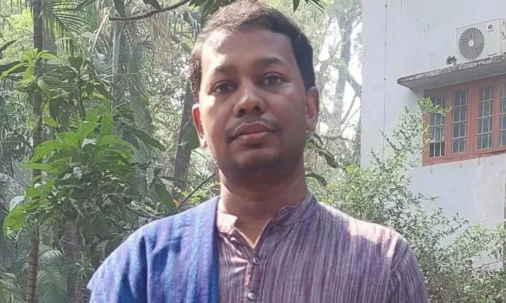 গান নয়, আর্থিক অনিয়ম ও শিক্ষার্থী অভিযোগের ভিত্তিতে সেই ঢাবি শিক্ষক বরখাস্ত