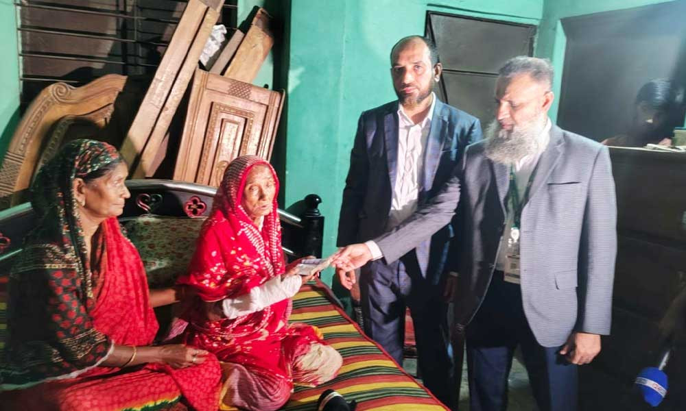 ভাঙা হাত, অসুস্থ শরীর, অনিশ্চিত জীবন : সহায়তার হাত বাড়াল এবিজি ফাউন্ডেশন