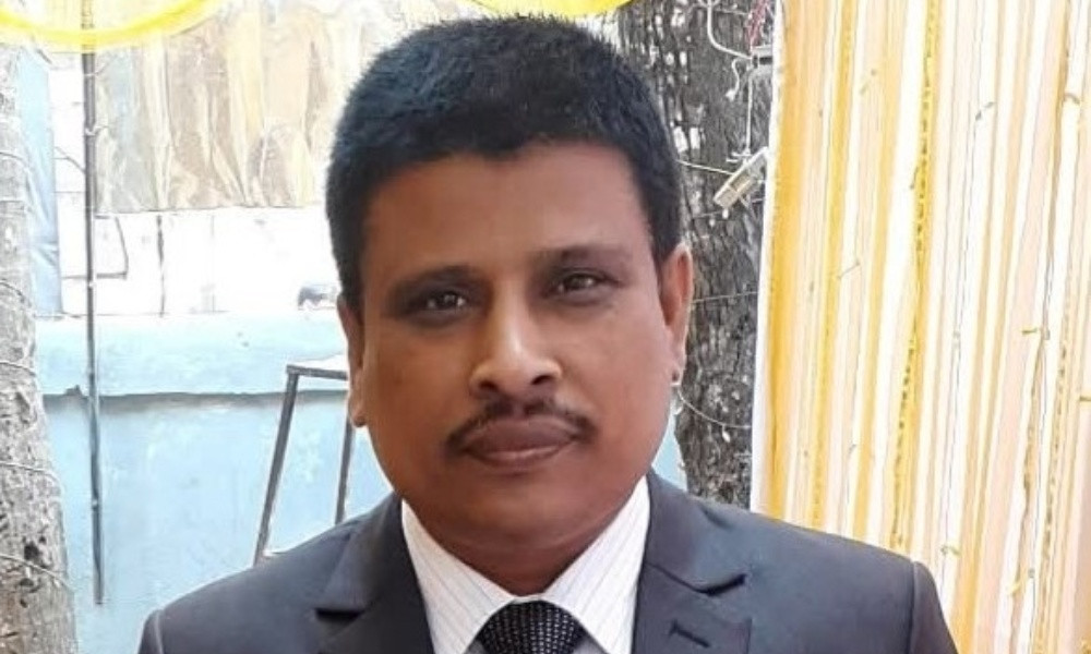 দেড় মাস আগে বদলির আদেশ, এখনো মৌলভীবাজার প্রধান ডাকঘরেই তন্ময়