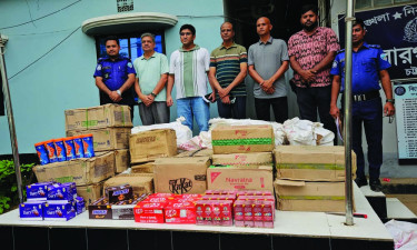 শুল্ক ফাঁকি দিয়ে আনা বিপুল পরিমাণ ভারতীয় পণ্য জব্দ