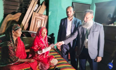 ভাঙা হাত, অসুস্থ শরীর, অনিশ্চিত জীবন : সহায়তার হাত বাড়াল আনভীর বসুন্ধরা গ্রুপ ফাউন্ডেশন