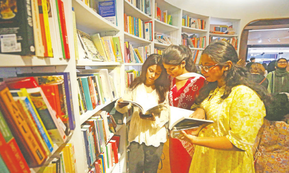 বইপ্রেমীদের কিনোকুনিয়া এখন ঢাকায়