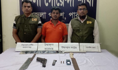 বিদেশি পিস্তল, গুলিসহ পাবনায় গ্রেপ্তার ১