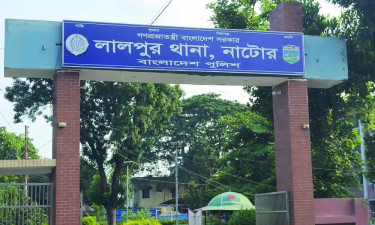 লালপুরে ইটভাটা ব্যবসায়ীর বাড়ি ভাঙচুর ও লুটপাটের অভিযোগ