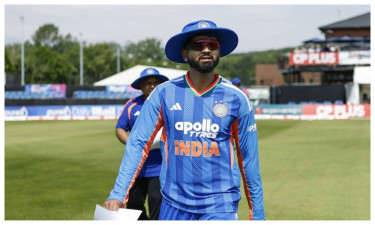 কোহলির রেকর্ডে ভাগ বসালেন শ্রেয়াস