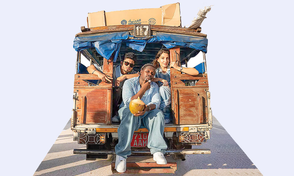 এবার সঞ্জয়-নোরার ‘চ্যাম্পিয়ন’