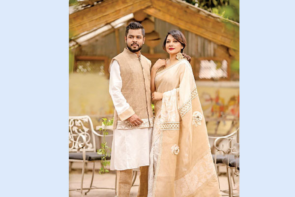 সোনালি আঁশের বাহার
