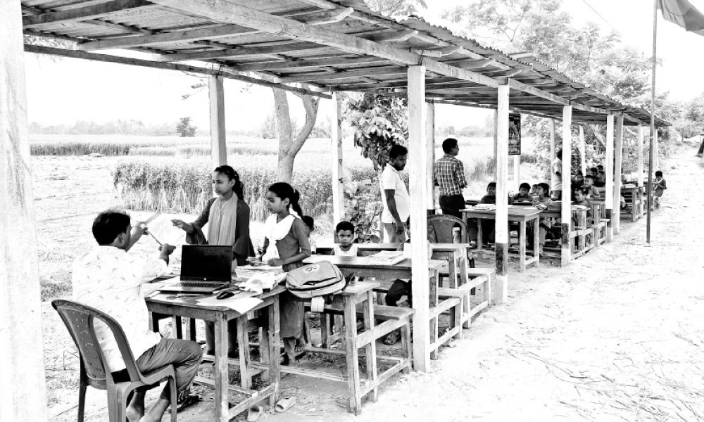 যমুনা নদীর ভাঙনের শিকার