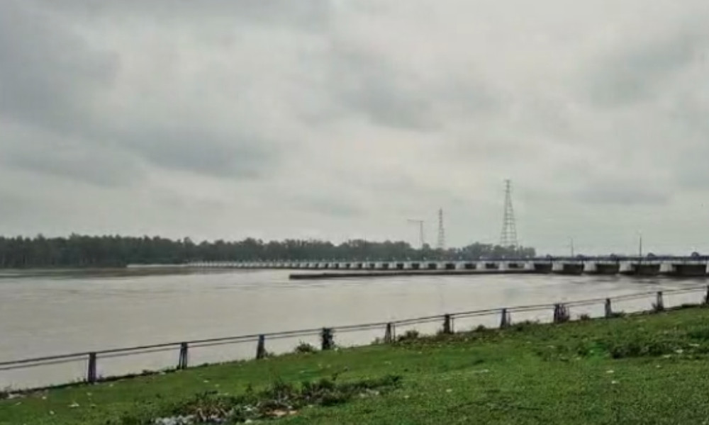 কমছে তিস্তার পানি, তবে কাটেনি শঙ্কা