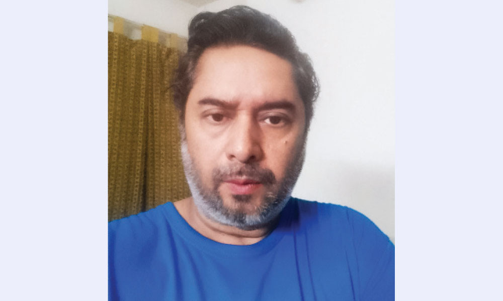 সেই সিজার এখন চলচ্চিত্র পরিচালক