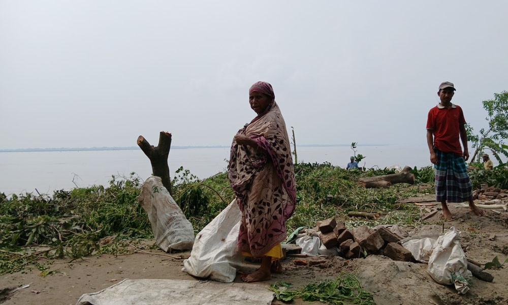 ব্রহ্মপুত্রে তীব্র ভাঙন, উদ্যোগ নেই পাউবোর