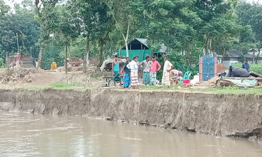 নদীপারের মানুষের নির্ঘুম রাত