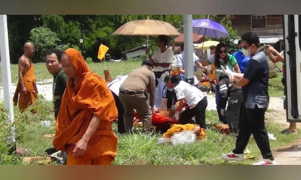 ১১ বছরের শিশুর চালানো ট্রাকের ধাক্কায় থাইল্যান্ডে ৮ ভিক্ষু নিহত