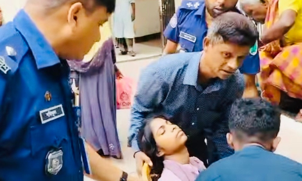 জগন্নাথপুরে পরীক্ষাকেন্দ্রে জ্ঞান হারালেন ২ শিক্ষার্থী