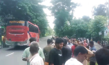 গোপালগঞ্জে বাসের ধাক্কায় প্রাণ গেল যুবকের