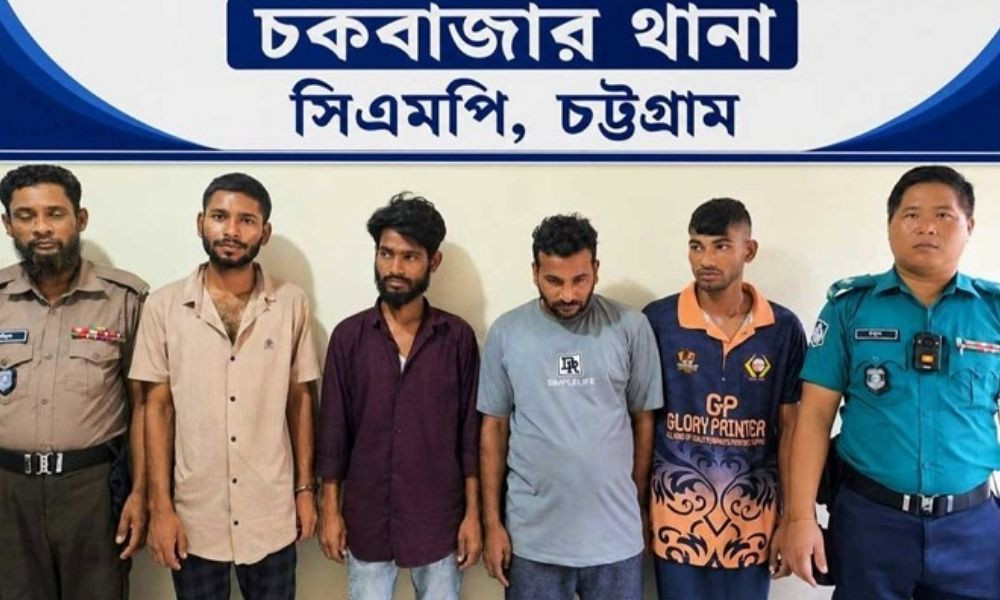 চট্টগ্রামে ‘শীর্ষ ছিনতাইকারী’ মুন্নাসহ গ্রেপ্তার ৬