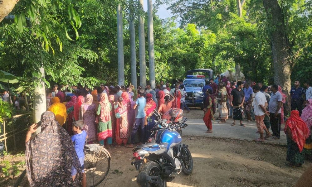 নড়াইলে ফুটবল খেলাকে কেন্দ্র করে বৃদ্ধকে কুপিয়ে হত্যার অভিযোগ