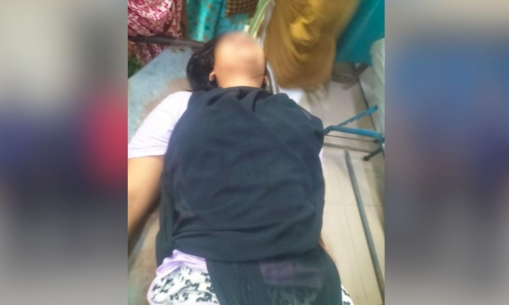 খুলনায় মোটরসাইকেলে এসে শিক্ষার্থীকে গুলি