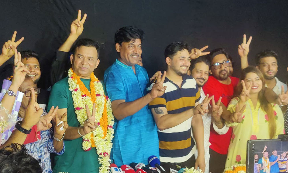 চলচ্চিত্র শিল্পী সমিতির সভাপতি শিবা সানু, সম্পাদক জয় চৌধুরী