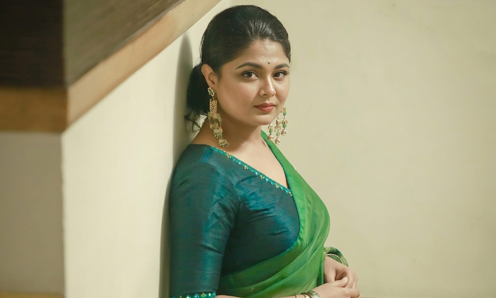 মা হচ্ছেন মৌসুমী হামিদ