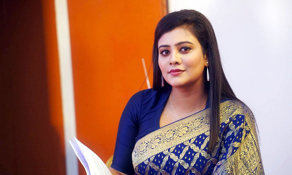 নোংরা যৌনপ্রবৃত্তি থেকে নিজেকে বের করে আনুন : দীপ্তি চৌধুরী