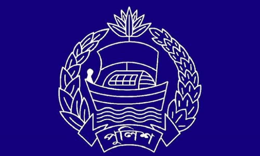 পুলিশের শীর্ষ ৩৩ কর্মকর্তা বাধ্যতামূলক অবসরে