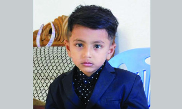 নোয়াখালীতে সিঁড়ি থেকে পড়ে প্রাণ গেল শিশুর