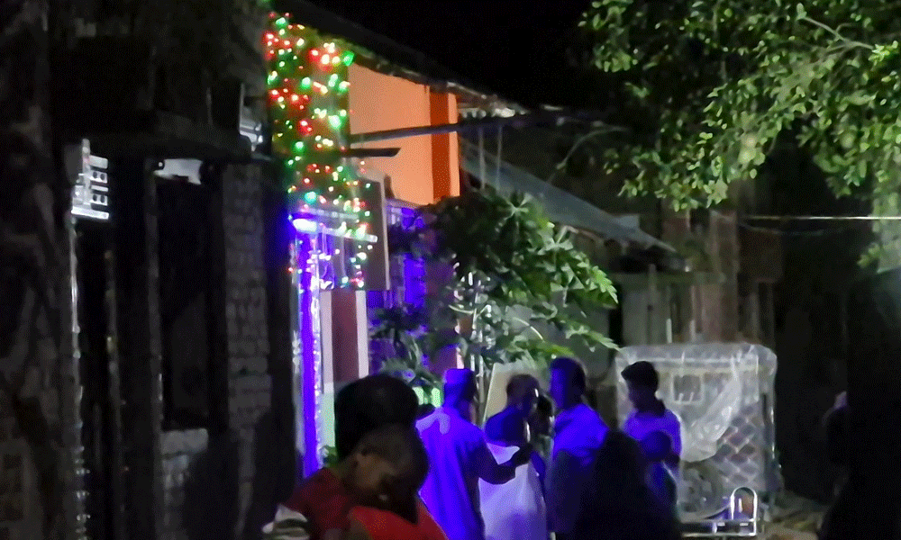 প্রেমিকার বিয়ের আসরে বিষপান যুবকের, অতঃপর...