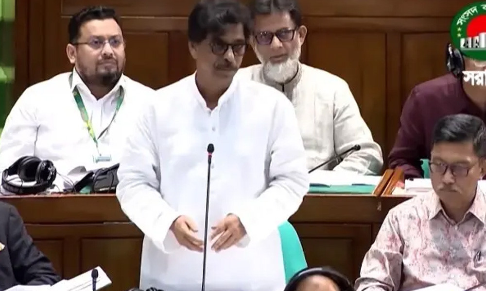 দেশীয় মাছের প্রজাতি সংরক্ষণে উদ্যোগ নিয়েছে সরকার : প্রাণিসম্পদমন্ত্রী