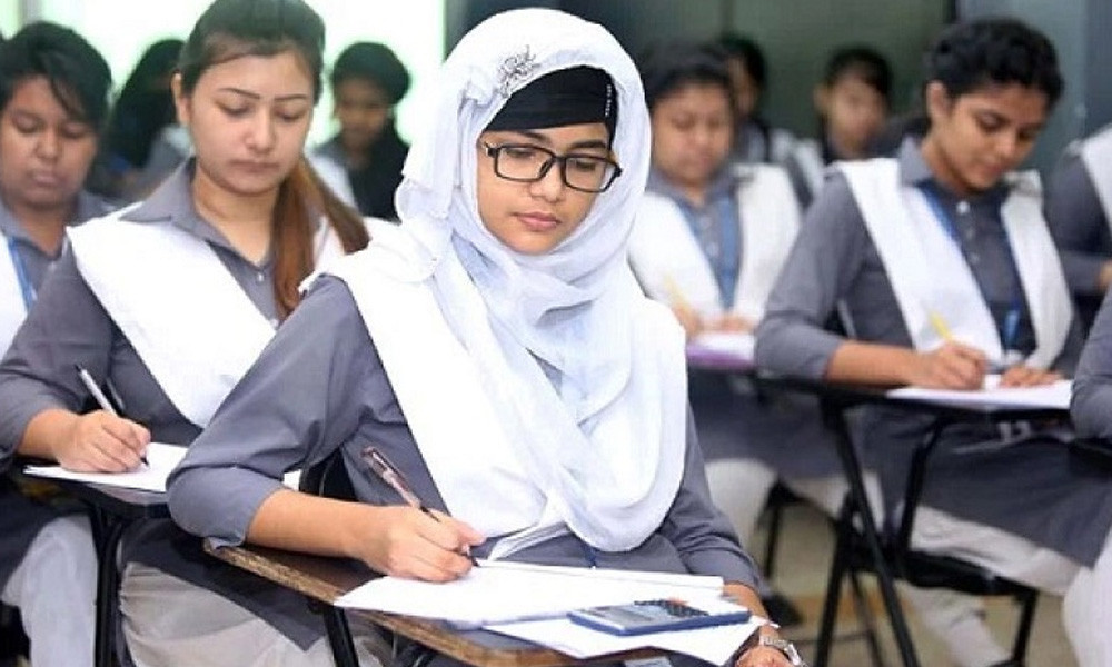 এইচএসসি পরীক্ষার প্রশ্নপত্রে গোপনীয়তা রক্ষায় নির্দেশনা