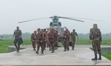 বগুড়ায় সেনাবাহিনীর গ্রীষ্মকালীন প্রশিক্ষণ এলাকা পরিদর্শন করলেন সেনাপ্রধান