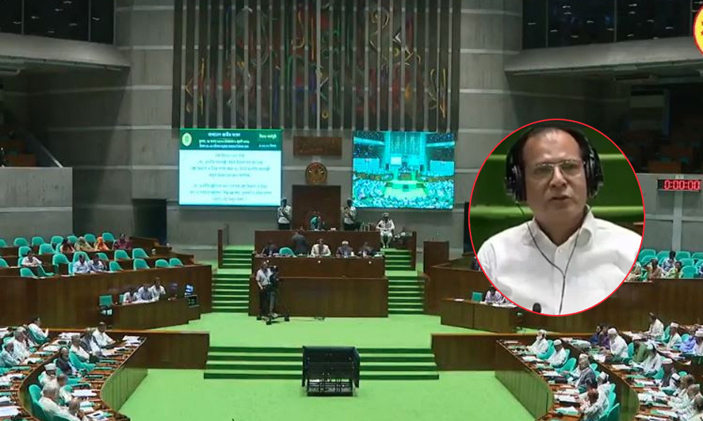 পাহাড়ধসের ঝুঁকিতে থাকা বাসিন্দাদের নিরাপদ স্থানে বাড়ি দেবে সরকার : দুর্যোগমন্ত্রী