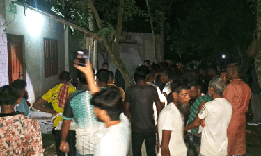 চাটমোহরে ভ্যানচালককে গলা কেটে হত্যা