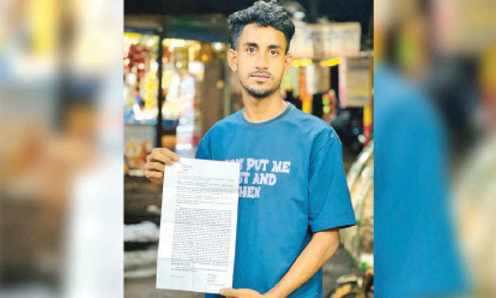 ফিফা সভাপতি-রেফারির বিরুদ্ধে থানায় অভিযোগ