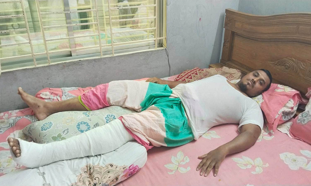 মোহাম্মদপুরে দুই পক্ষের সংঘর্ষ, কুপিয়ে জখম ৫; থানায় পাল্টাপাল্টি মামলা