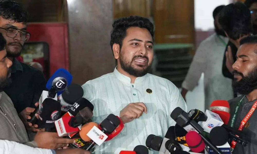 শেখ হাসিনার জন্য অপেক্ষা করছে ফাঁসির দড়ি : নাহিদ ইসলাম
