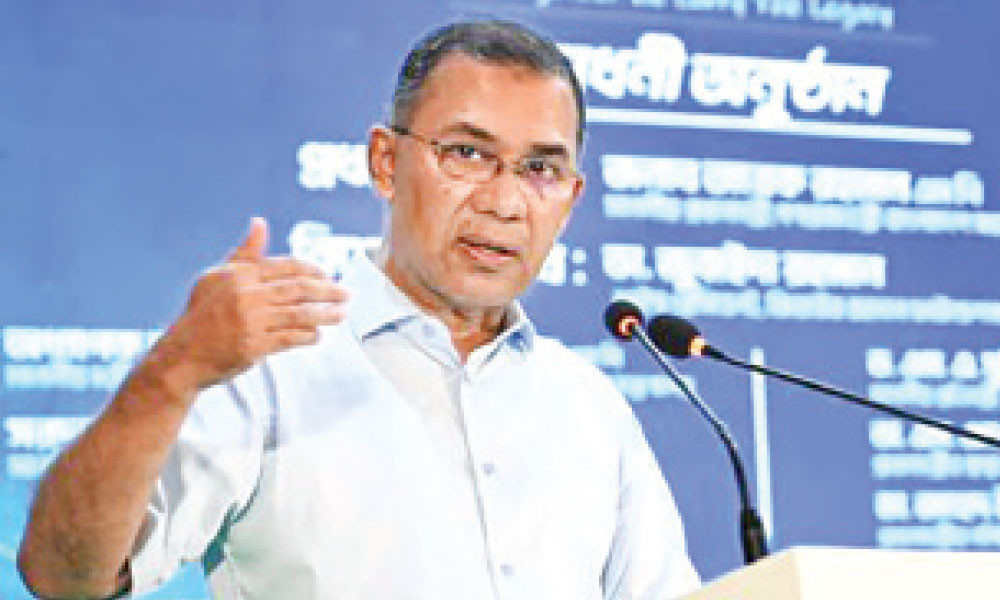 সর্বোচ্চ দায়বদ্ধতা নিয়ে সরকার বন্যার্ত মানুষের পাশে আছে