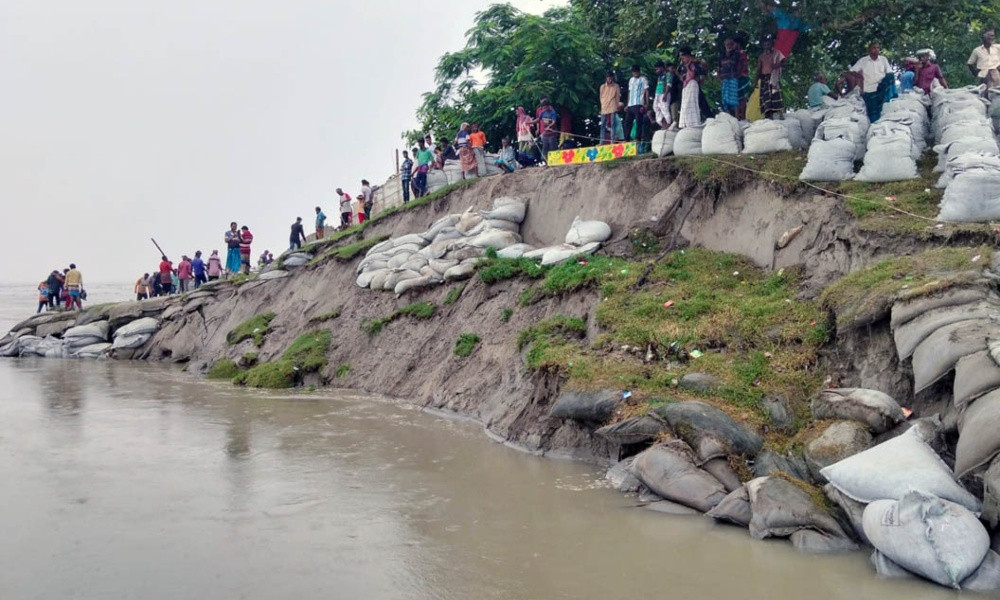 ধুনটে ভয়াবহ রূপ নিয়েছে যমুনা নদীর ভাঙন, জনমনে আতঙ্ক