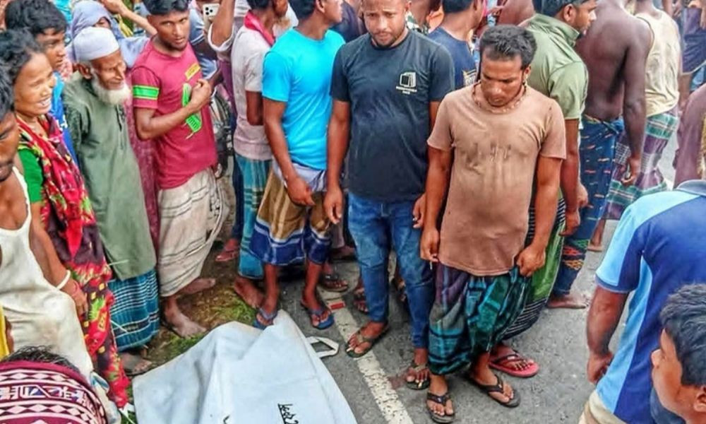নীলফামারীতে ট্রাকচাপায় একই পরিবারের ৪ সদস্য নিহত, আহত ২