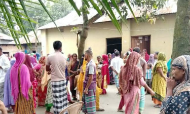 গাইবান্ধায় ভাতিজার বিরুদ্ধে ঘুমন্ত চাচার গলা কেটে হত্যার অভিযোগ