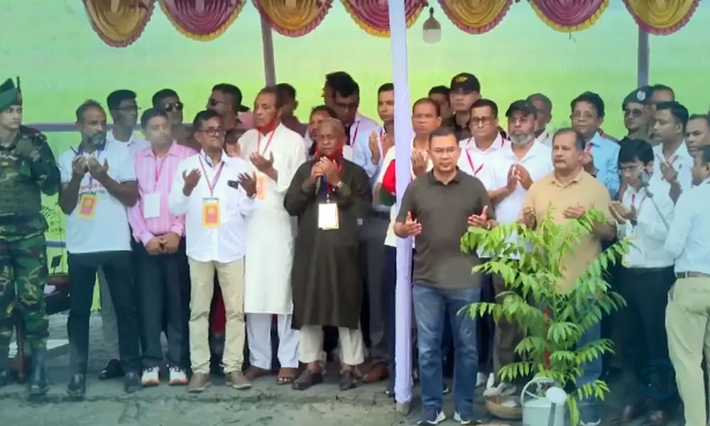 বরিশাল পৌঁছেছেন প্রধানমন্ত্রী