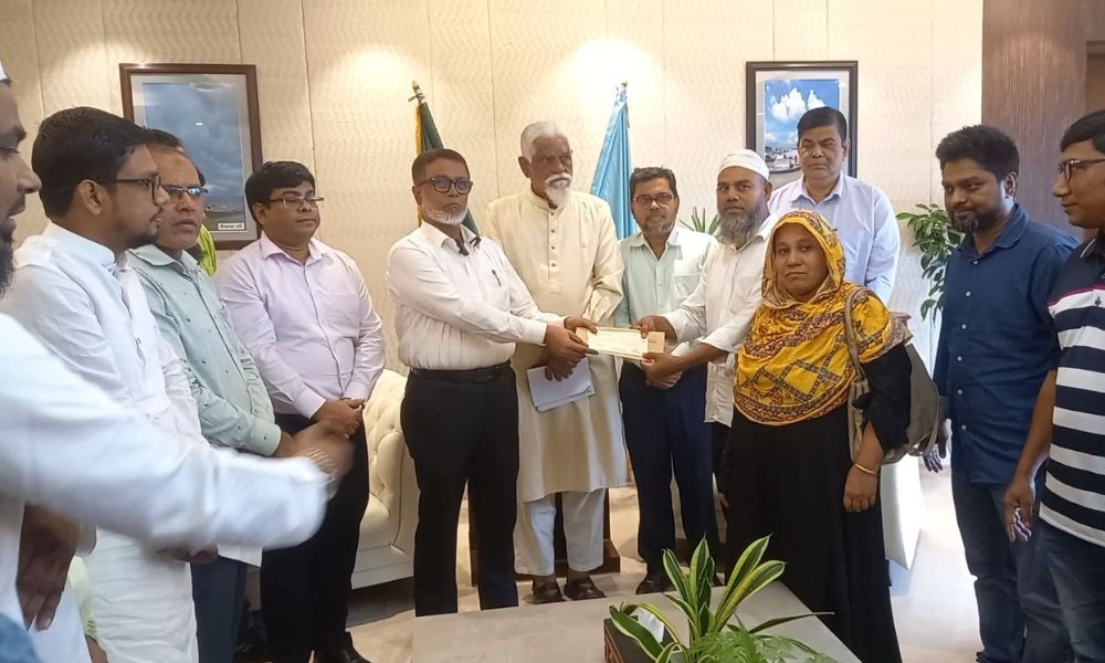 নাসিকের ট্রাকচাপায় নিহত ২ যুবদল নেতার পরিবার পেল ২০ লাখ টাকা
